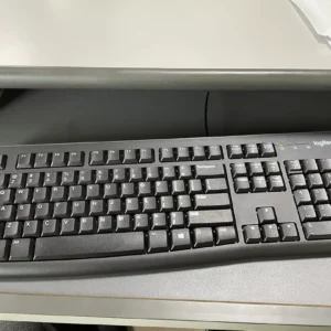 Combo chuột phím có dây Logitech MK120 - Fullsize, có phím số, bền bỉ, chống tràn