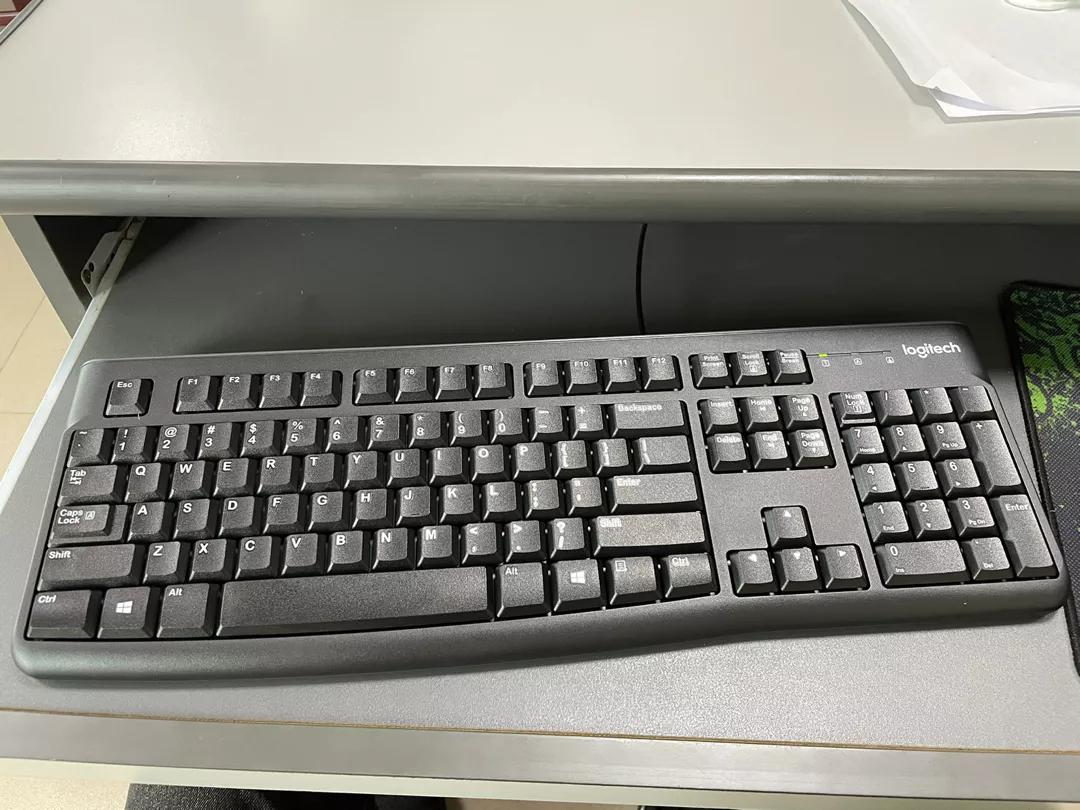 Combo chuột phím có dây Logitech MK120 - Fullsize, có phím số, bền bỉ, chống tràn