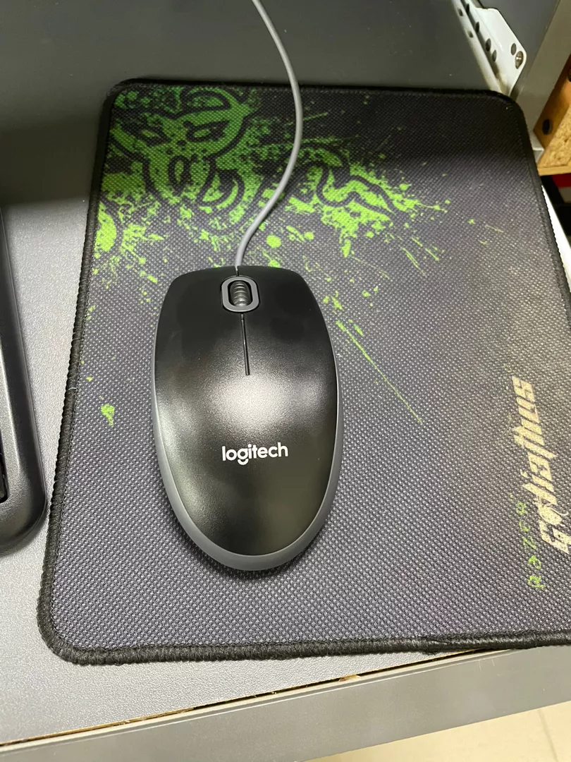 Combo chuột phím có dây Logitech MK120 - Fullsize, có phím số, bền bỉ, chống tràn