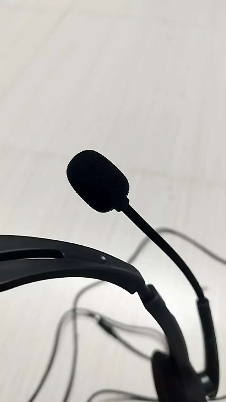 Tai nghe chụp tai Logitech H111 - 1 jack 3.5mm, Mic khử giảm tiếng ồn, âm thanh nổi