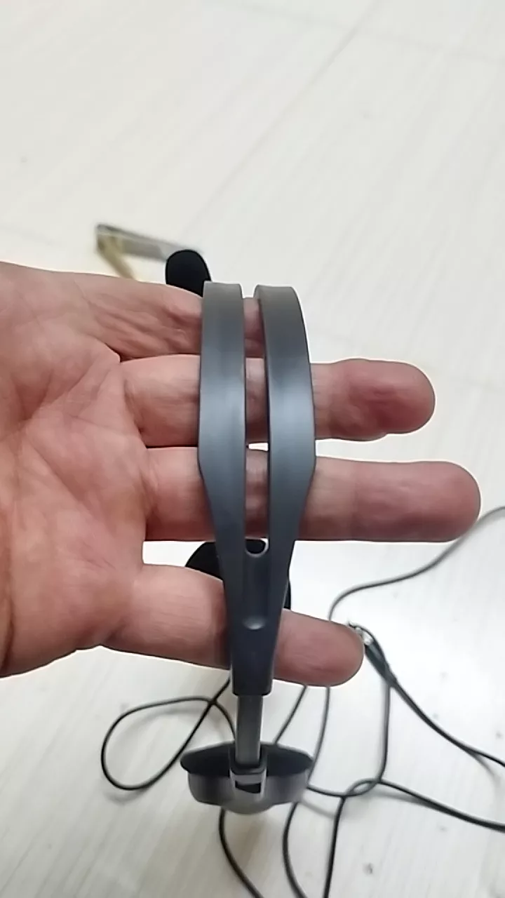 Tai nghe chụp tai Logitech H111 - 1 jack 3.5mm, Mic khử giảm tiếng ồn, âm thanh nổi