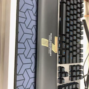 Lót tay chơi game Logitech G - Phiên bản kỷ niệm (PALM REST)