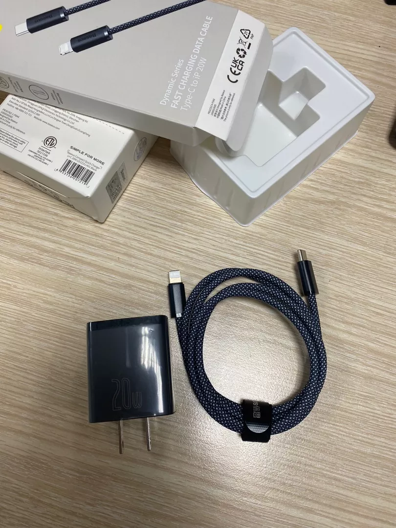 Dây Cáp Baseus PD 20W Nối Đầu USB-C Sang Đầu L Sạc Nhanh Hỗ Trợ Truyền Dữ Liệu 480Mbps