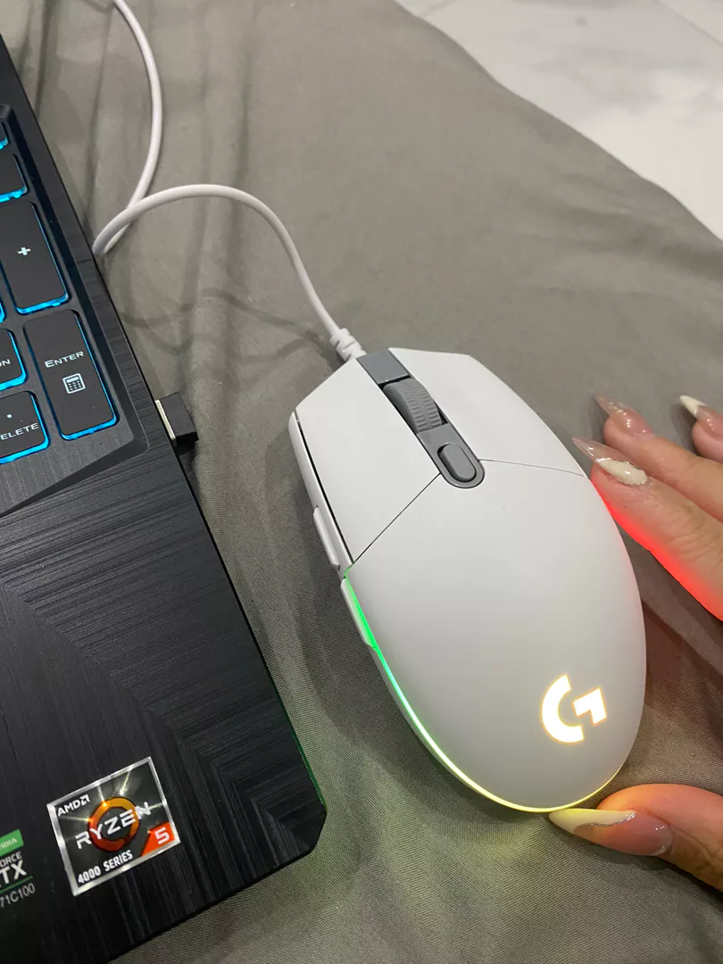 Chuột gaming có dây Logitech G203 Lightsync - Tùy chỉnh RGB, 6 nút lập trình, nhẹ