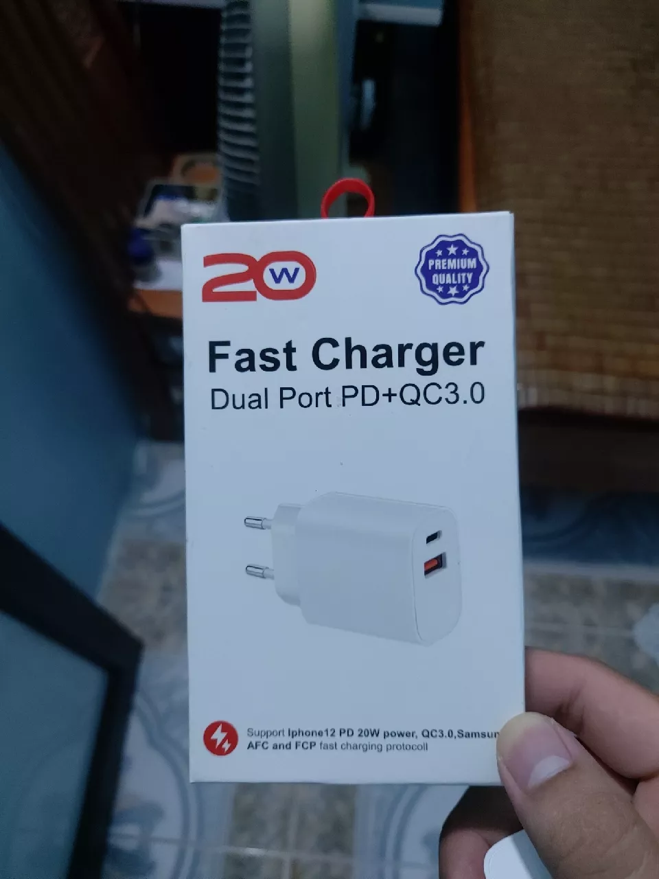 Củ sạc nhanh Ip 20W Magicsee E1 PD20W cho Ip 11, 12 2 cổng sạc Type-C và USB 3.0