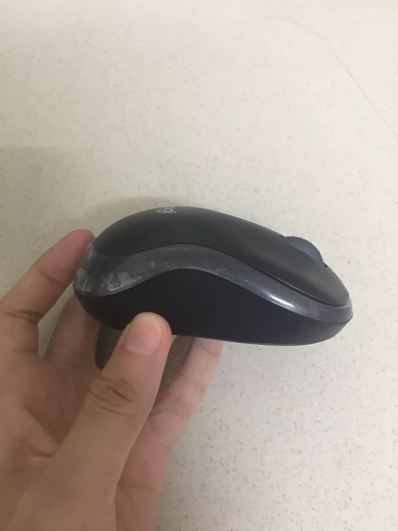 Chuột không dây Logitech B175 - USB 2.4Ghz, pin 1 năm, nhỏ gọn, thuận cả 2 tay, phù hợp PC/Laptop