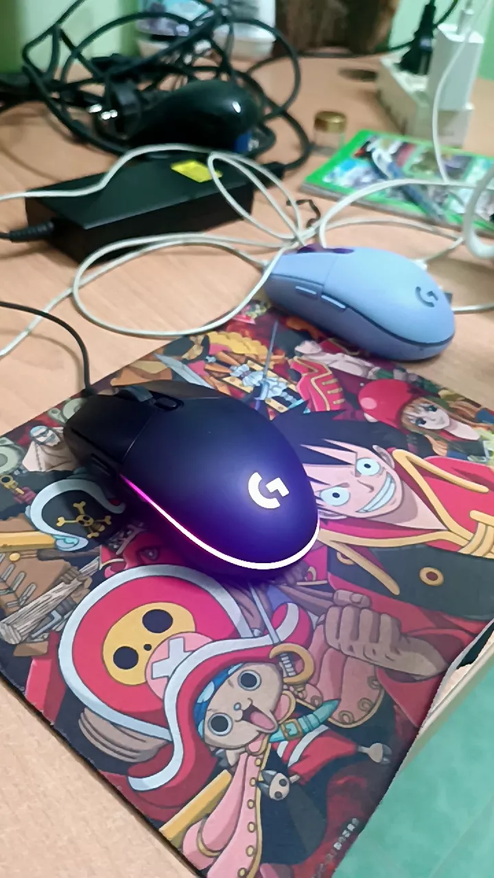 Chuột gaming có dây Logitech G203 Lightsync - Tùy chỉnh RGB, 6 nút lập trình, nhẹ