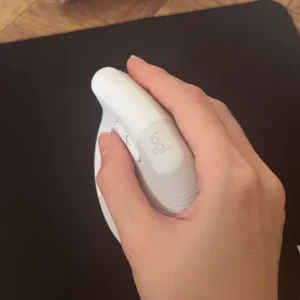 Chuột công thái học không dây Logitech Lift Vertical - Bluetooth | USB, giảm ồn, Win/ Mac