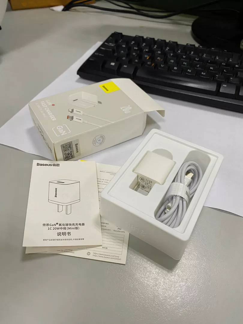 Củ sạc nhanh BASEUS PD 20W GaN5 1C thích hợp cho i14 13 12 pro max
