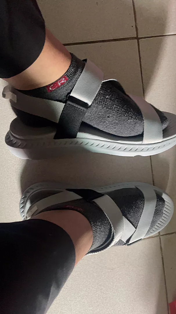 Giày Sandal Nam Nữ Shondo F7R Đế Phylon Cao 5cm Xám Phối Đen F7R1020