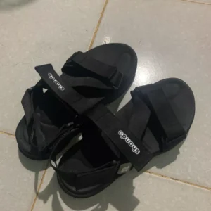 Giày Sandal Nam Nữ Shondo Êm Chân, Bền F8 Full Đen Ver.2 F8M1112