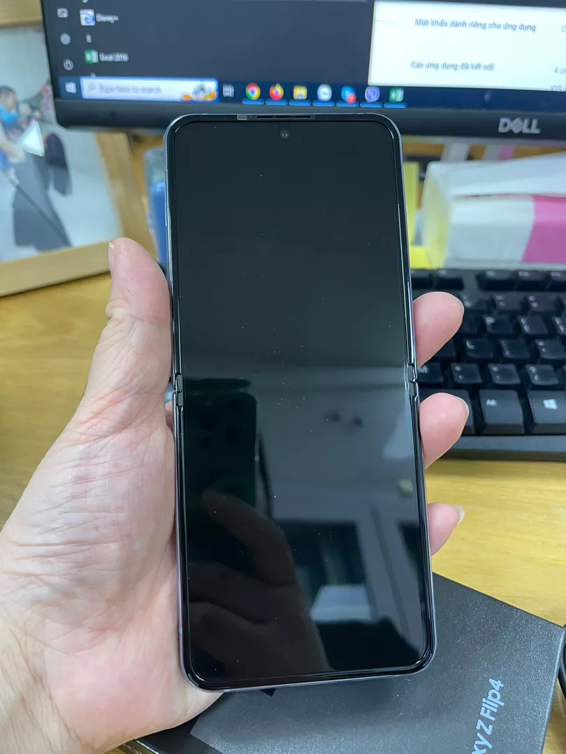 Điện Thoại Samsung Galaxy Z Flip4 5G 128GB Chính Hãng - Bảo hành độc quyền 2 năm tại Di Động Việt