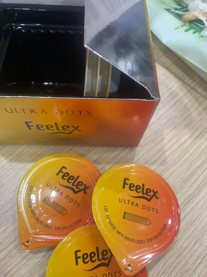 Bao cao su Feelex siêu mỏng, kéo dài thời gian, nhiều gel bôi trơn, gân gai, siêu gai - Hộp 30 chiếc