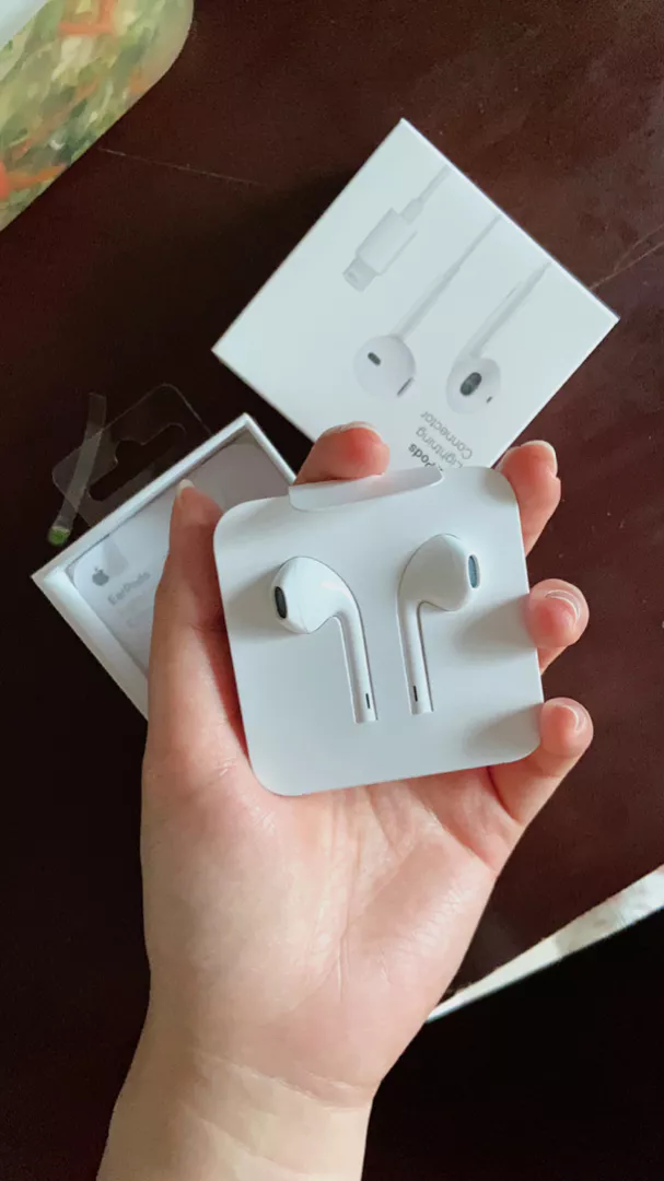 Tai nghe Apple Earpods chân lightning Chính hãng (dùng cho iPhone 14 series trở xuống)