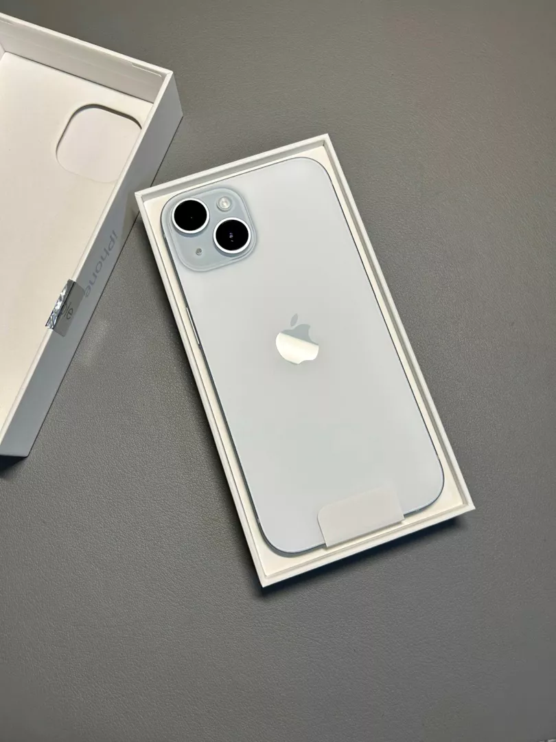 Điện thoại Apple iPhone 15 128GB