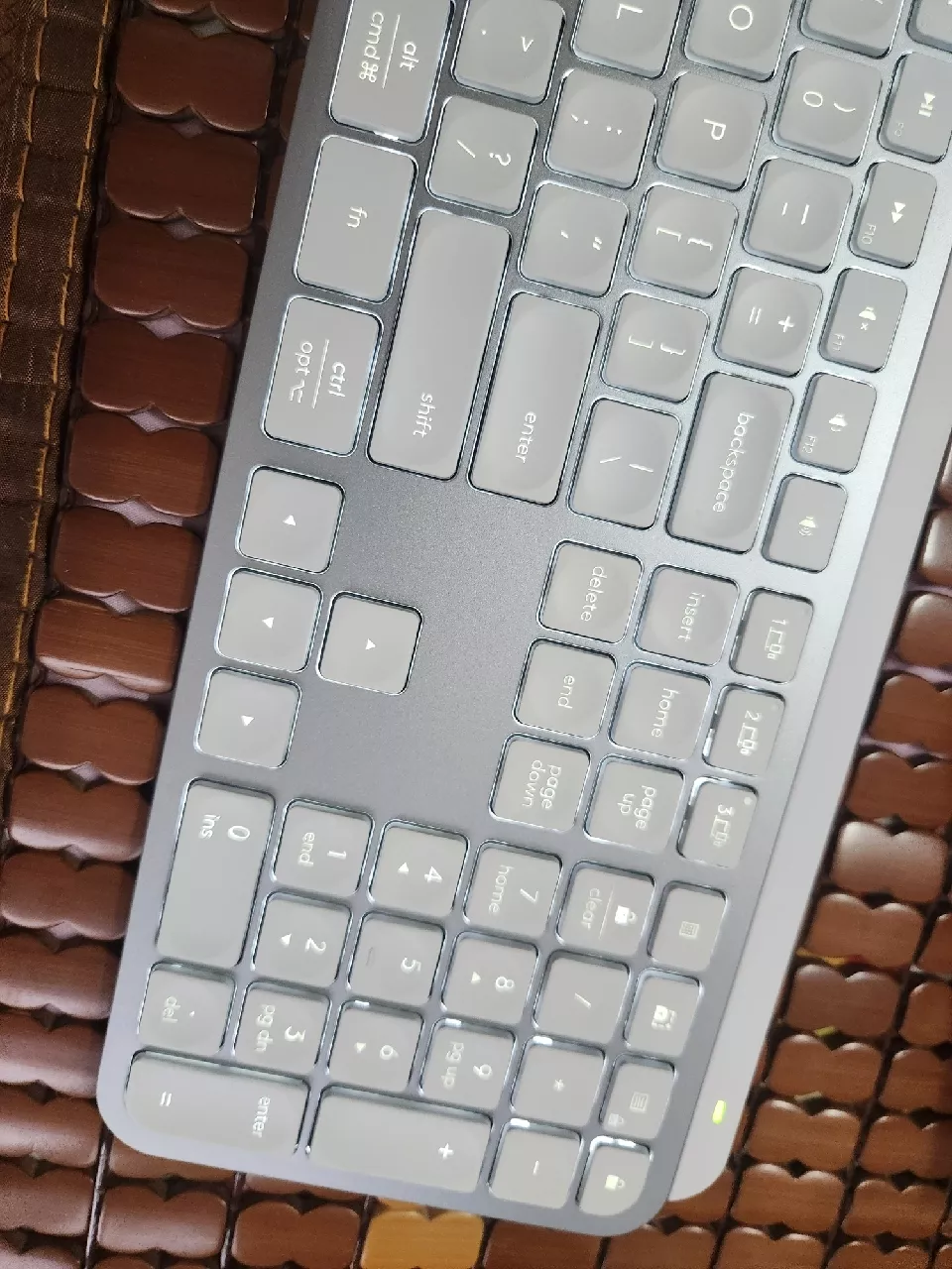 Bàn phím không dây Logitech MX Keys S - Low Profile yên tĩnh, Đèn nền, Bluetooth, Sạc USB-C
