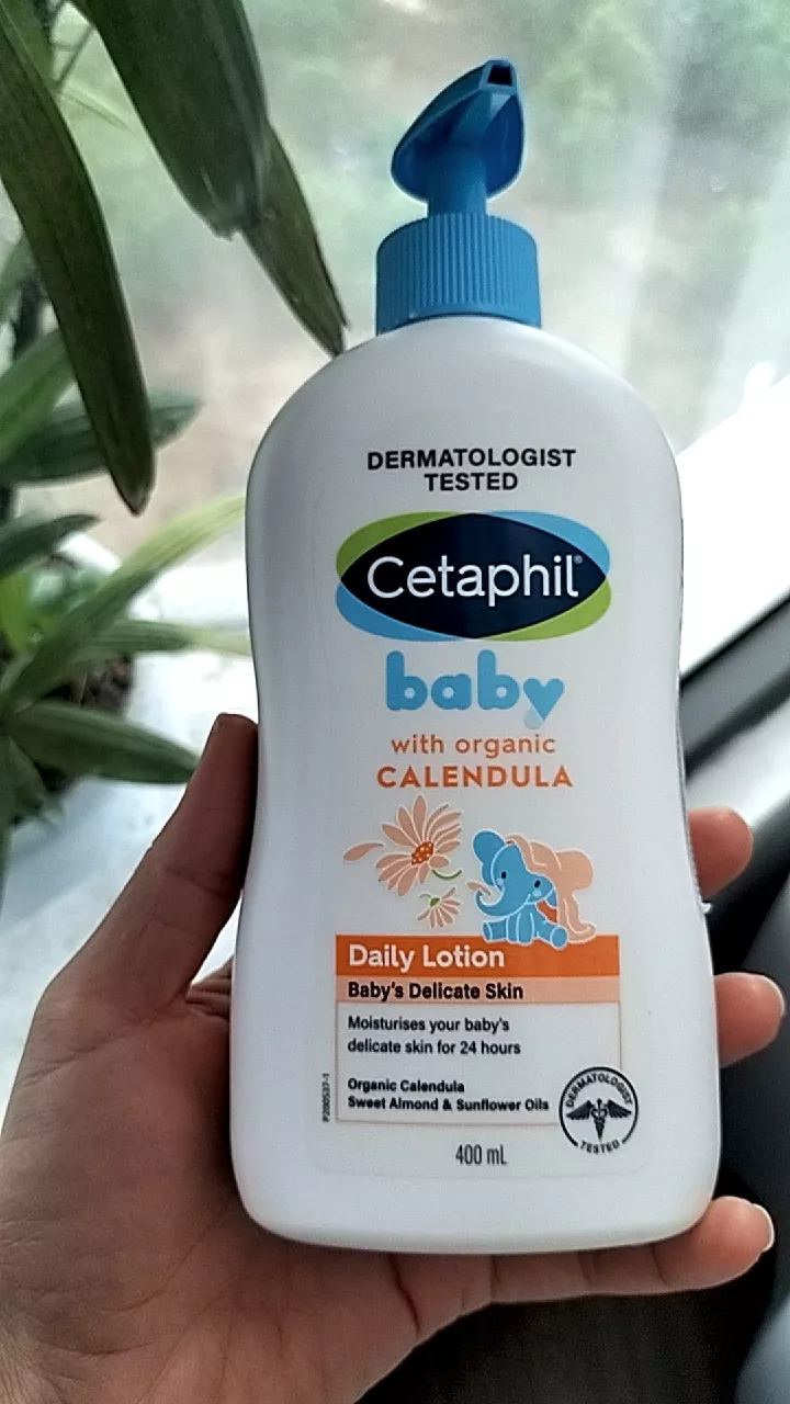Sữa dưỡng ẩm dịu lành cho bé CETAPHIL BABY LOTION WITH ORGANIC CALENDULA 400ML