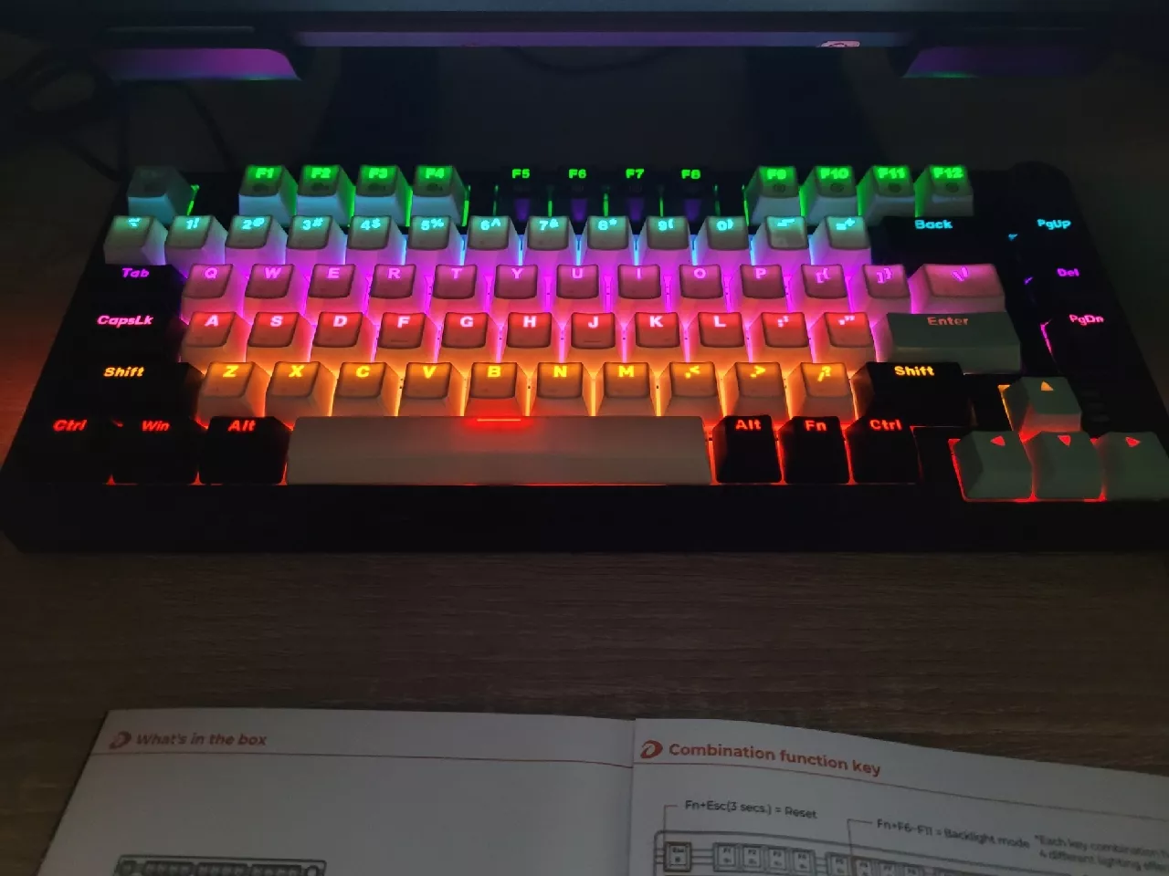 Bàn phím cơ DareU EK75 White Black Firefly/ Dream switch