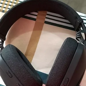Tai nghe không dây Logitech Zone Vibe 100 - Nhẹ, micrô khử ồn, Bluetooth đa điểm, Google Meet, Zoom