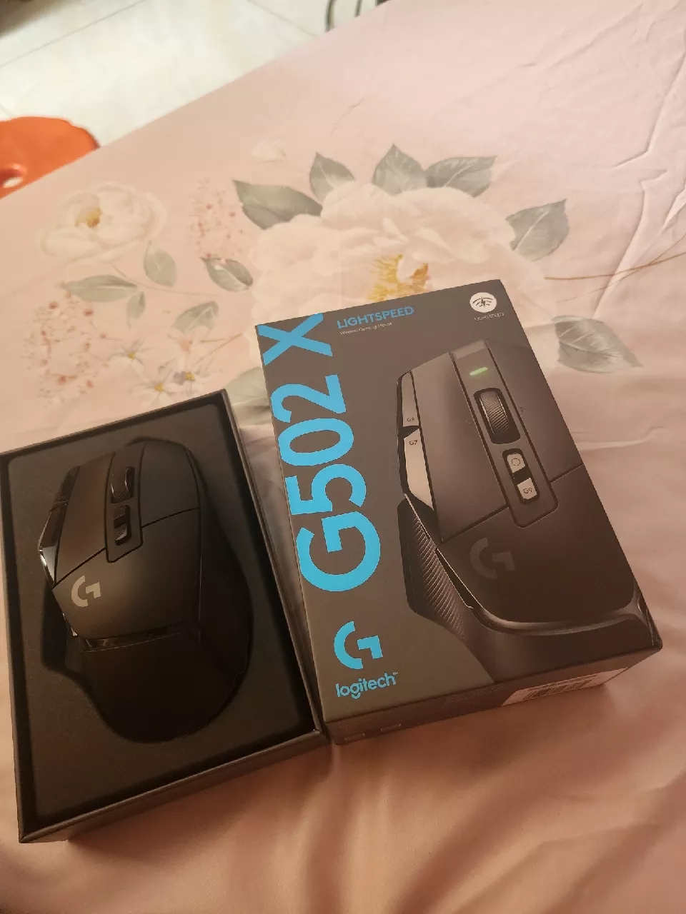 Chuột gaming không dây Logitech G G502 X LIGHTSPEED – Switch LIGHTFORCE Hybrid