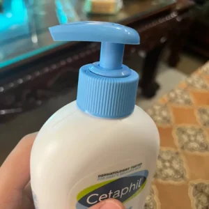 Sữa tắm gội dưỡng ẩm dịu lành cho bé với Calendula hoa cúc hữu cơ CETAPHIL BABY W&SHAMPOO CALENDULA 400ML
