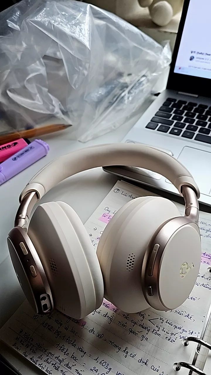 Tai nghe bluetooth soundcore Space One chống ồn chủ động tới 98%, thời lượng phát tới 40H, thiết kế gấp gọn- A3035