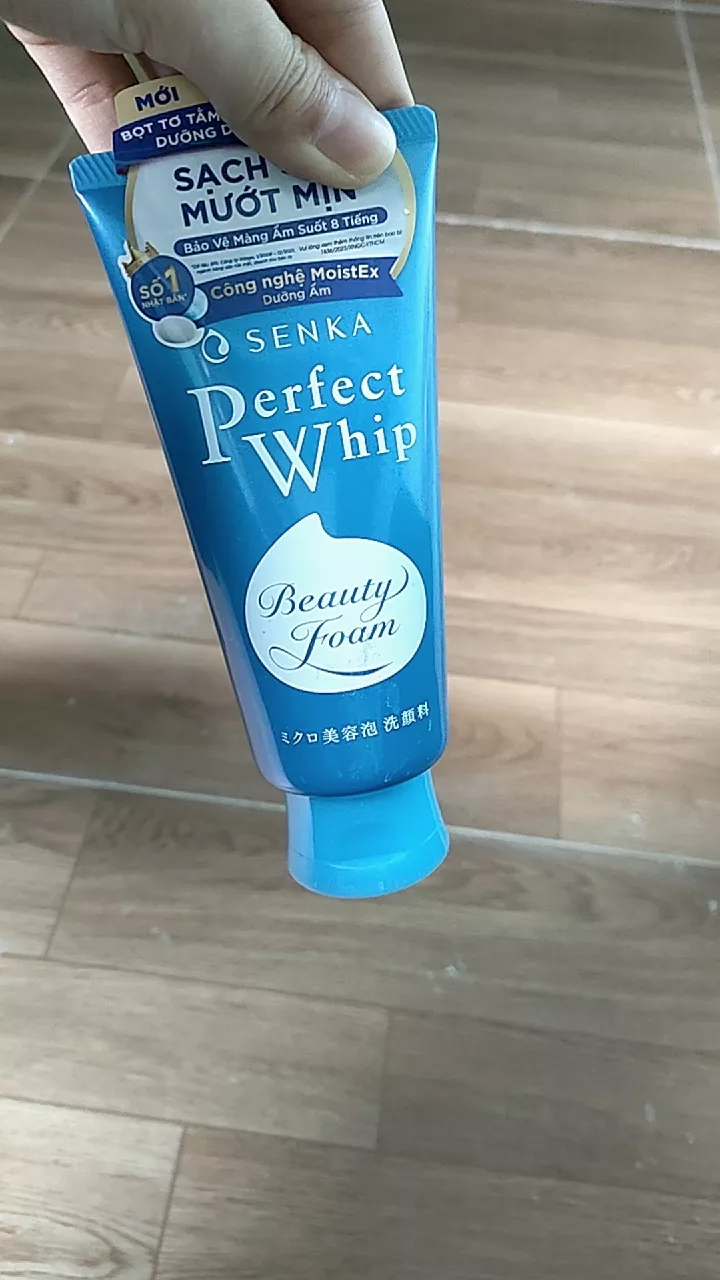 Sữa rửa mặt Senka Perfect Whip 120G
