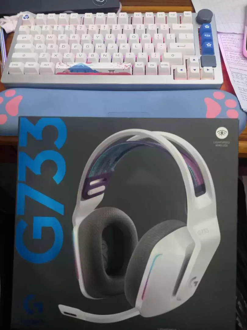 Tai nghe gaming không dây Logitech G733 - RGB, màn loa Pro-G, Mic Blue Voice