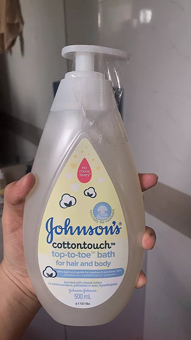 Combo 2 Chai Sữa Tắm Gội Toàn Thân Mềm Mịn Johnson's Baby Bath Cotton Touch 500mlx2