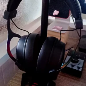 Plextone GP200 | Giá đỡ tai nghe chụp hợp kim nhôm - kiểu dáng gaming