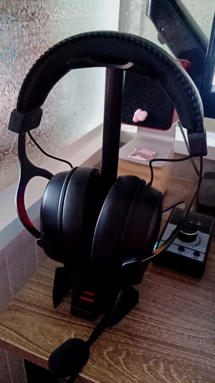 Plextone GP200 | Giá đỡ tai nghe chụp hợp kim nhôm - kiểu dáng gaming