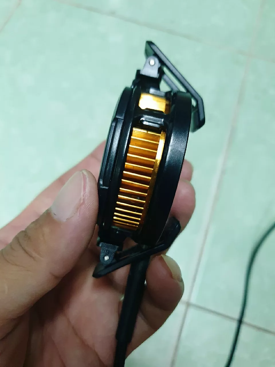 Quạt tản nhiệt điện thoại sò lạnh MEMO CX07 thế hệ mới làm lạnh đóng băng hỗ trợ tăng fps gaming liên quân PUBG FF