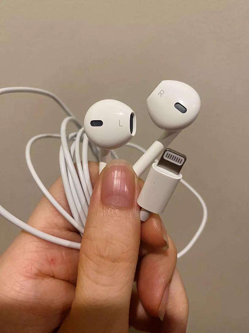 Tai nghe Apple Earpods chân lightning Chính hãng (dùng cho iPhone 14 series trở xuống)