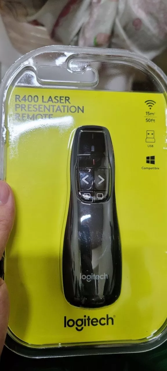 Bút trình chiếu từ xa Logitech R400 - Không dây USB 15m, nút bấm tiện lợi