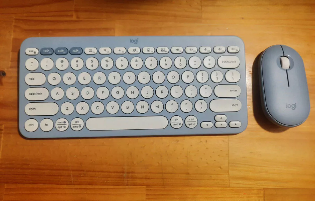 Pebble 2 Combo, Bàn phím Bluetooth Logitech K380s và chuột Logitech M350s - Yên tĩnh, Easy-Switch