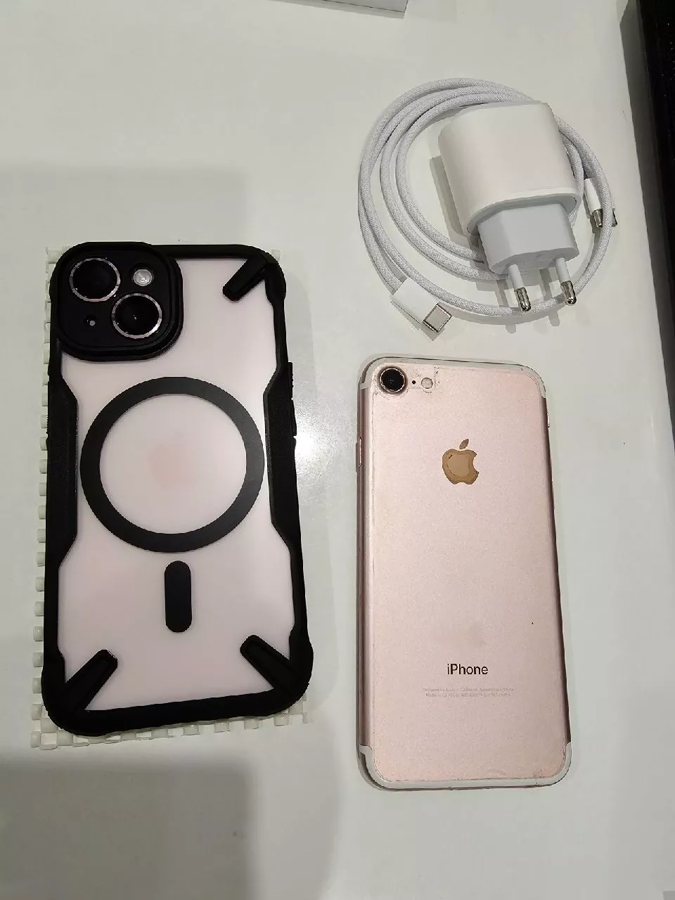 Điện thoại Apple iPhone 15 256GB
