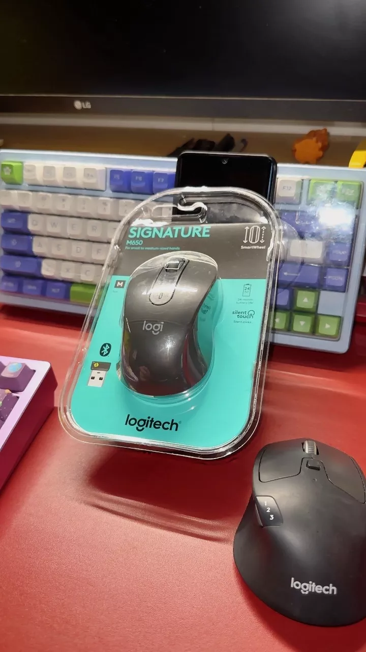Chuột không dây Bluetooth Silent Logitech Signature M650 BH 12 tháng