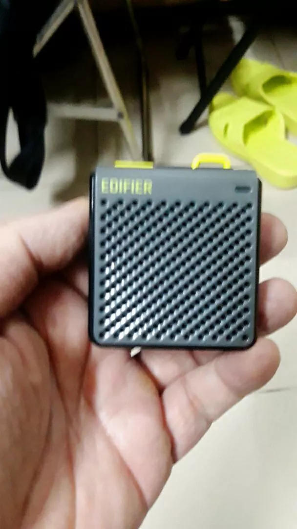 Loa Bluetooth Mini Không Dây EDIFIER MP85 - Thoải Mái Chơi Nhạc Đến 8H - Thiết Kế Nhỏ Gọn, Xinh Xắn - 15 Tháng Bảo Hành