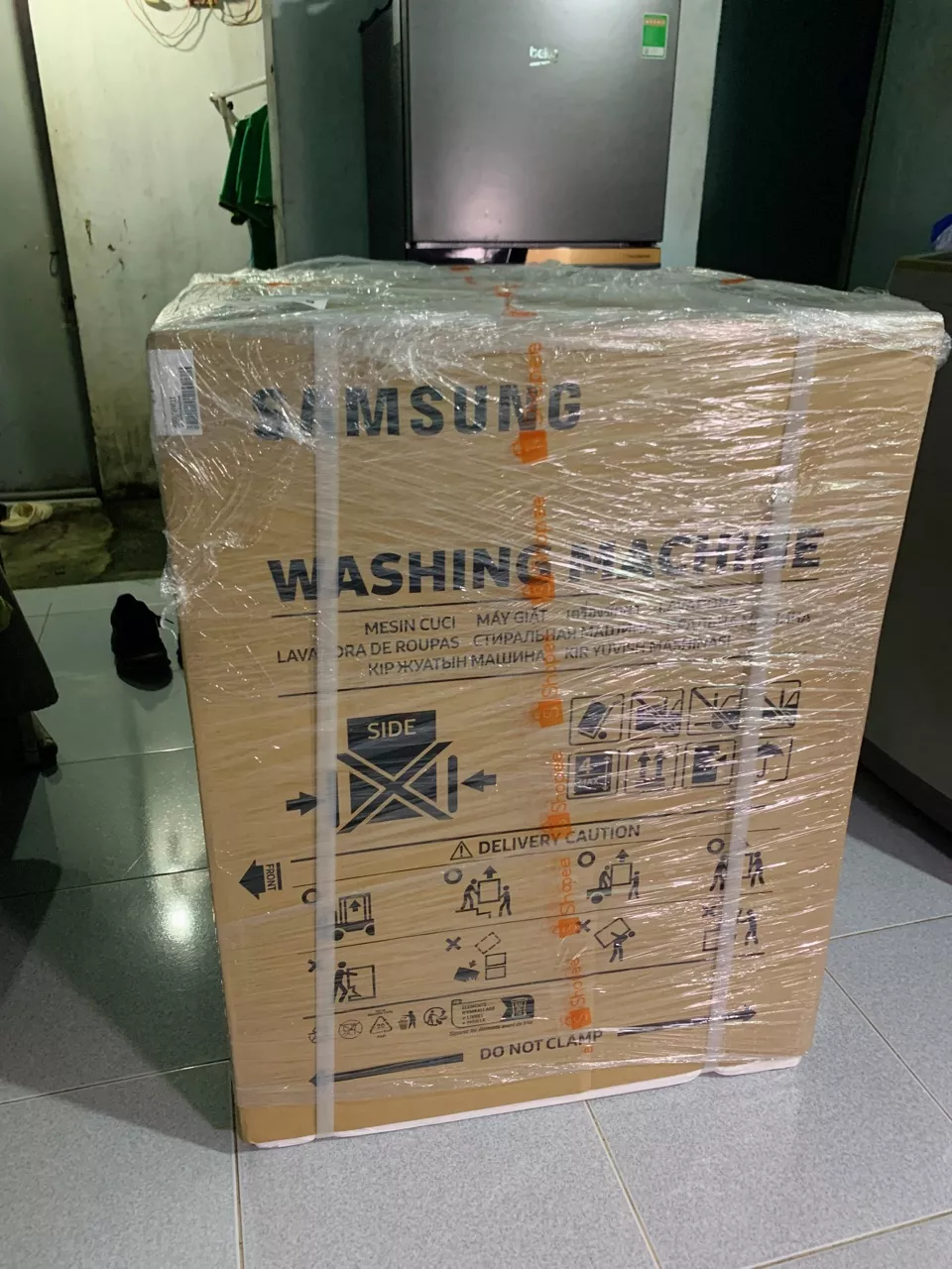 Máy Giặt Samsung Cửa Trước 9.5 kg WW95TA046AX/SV - Giặt Hơi Nước Diệt Khuẩn, màu Inox