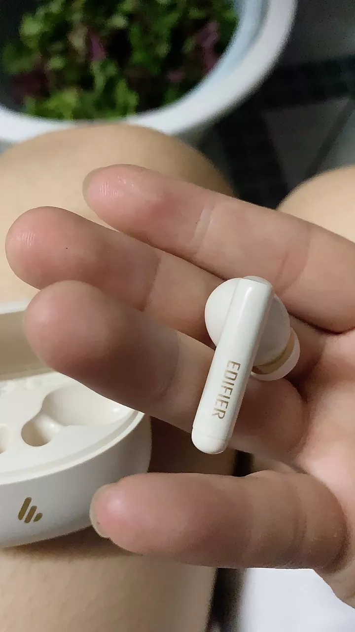 Tai Nghe Nhét Tai Bluetooth Không Dây EDIFIER X5 PRO - Chế Độ Khử Ồn - Chơi Nhạc Thoải Mái Tới 31H - 15 Tháng Bảo Hành