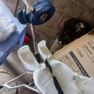 ( Loại 1) Quạt tích điện kẹp bàn mini để bàn 5 mức độ có đèn led pin 5000 MHA Và 10000 MHA cao cấp