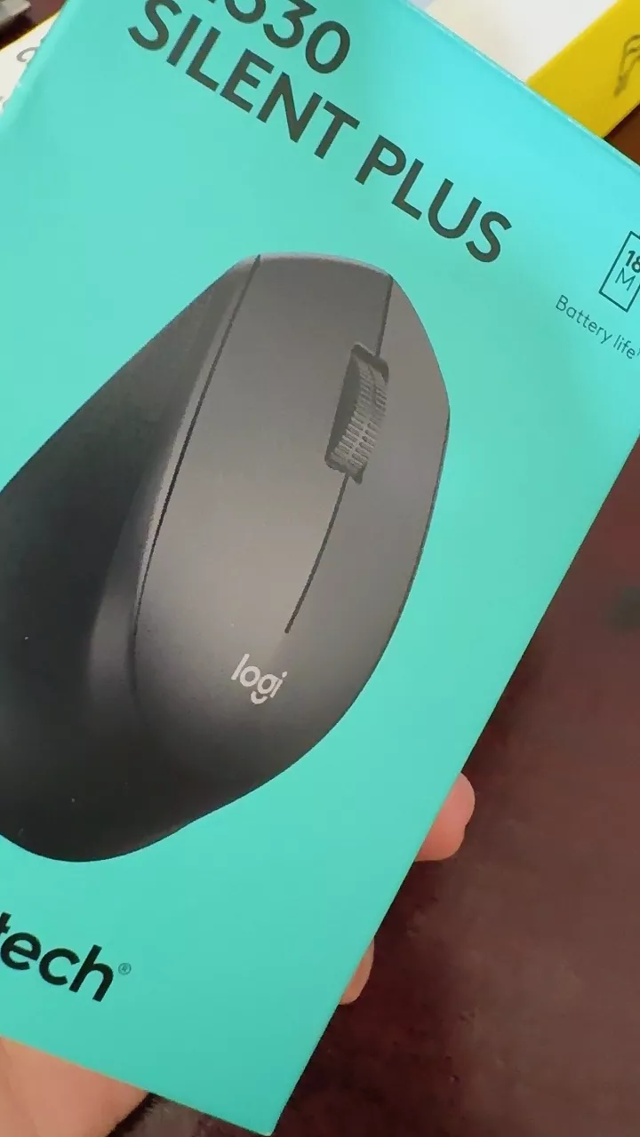 Chuột không dây Logitech M330 Silent Plus - Giảm ồn, USB, thuận tay phải, PC/ Laptop