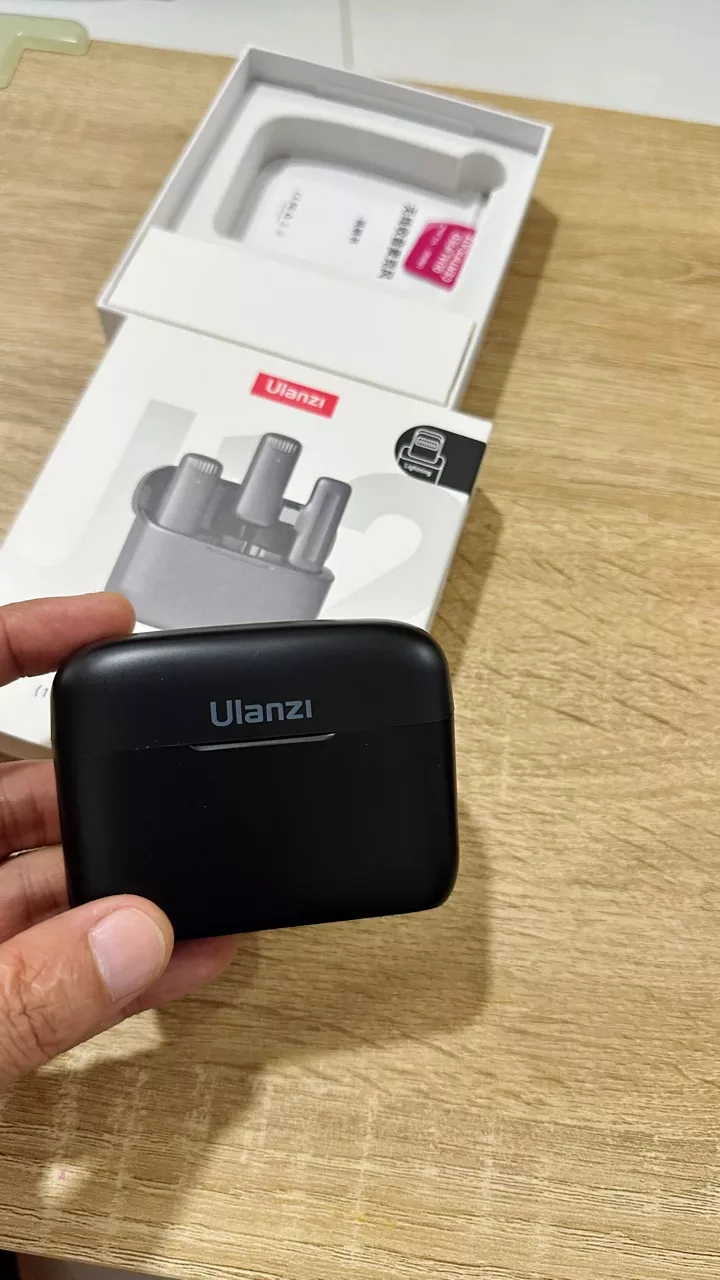 ULANZI J11/ J12 - Micro không dây dành cho Điện Thoại (Lightning)