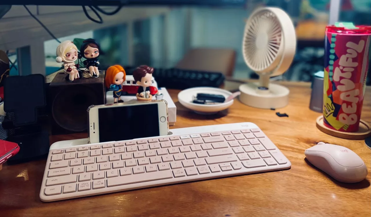 Bàn phím không dây Bluetooth Logitech K580 - Kết nối đa thiết bị, mảnh gọn, PC/ iPad