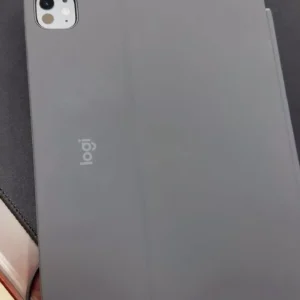 Bao da case iPad kiêm bàn phím Logitech Combo Touch cho iPad Pro 11 inch (M4) (2024) | iPad Pro 13 inch (M4) 2024