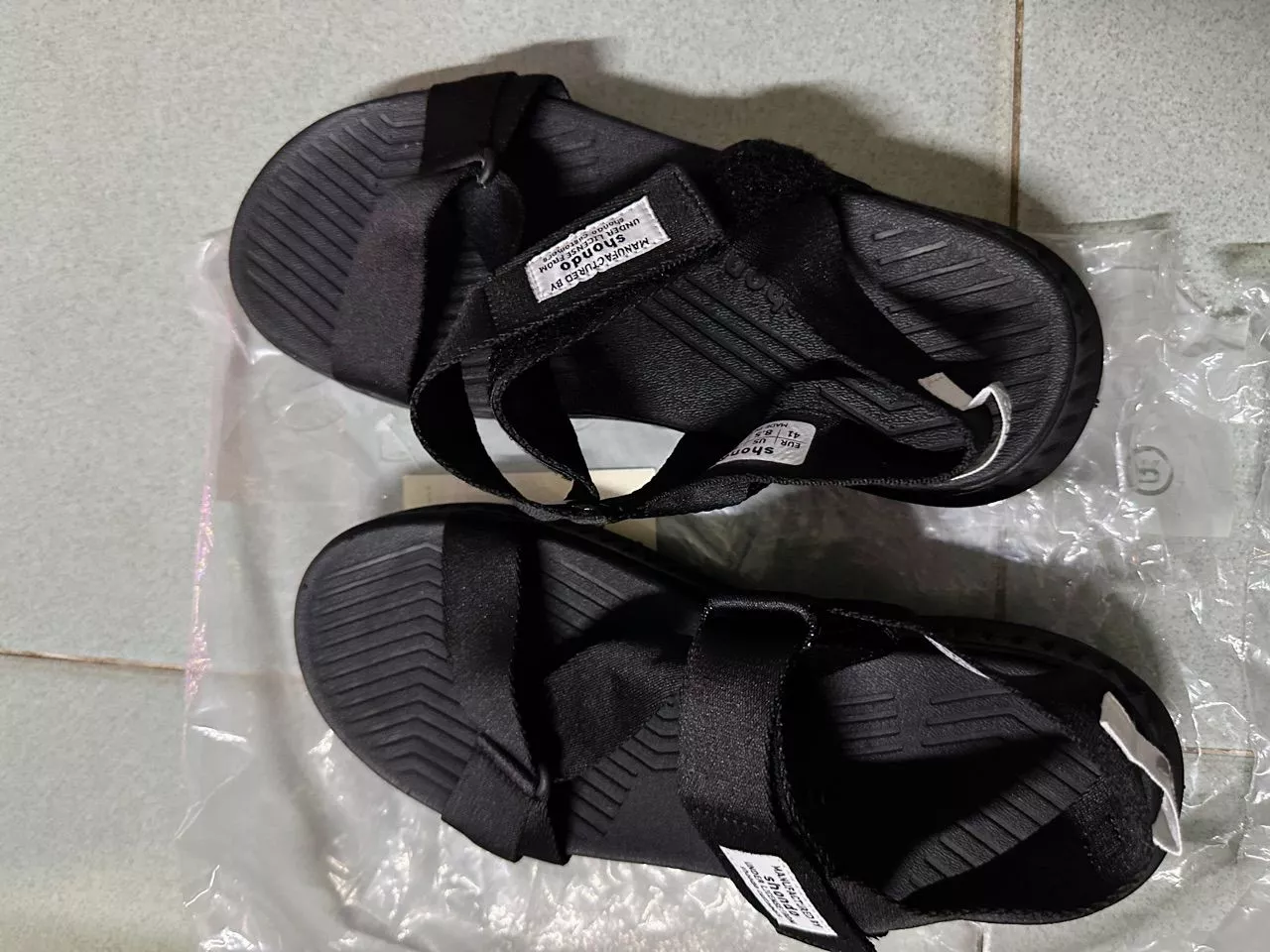 Giày Sandal Nam Nữ Shondo F7R Quai Chéo Thể Thao Đen Phối Trắng Quai Đen F7R1010