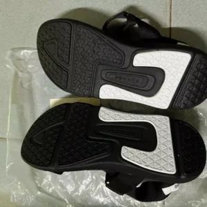Giày Sandal Nam Nữ Shondo F7R Quai Chéo Thể Thao Đen Phối Trắng Quai Đen F7R1010