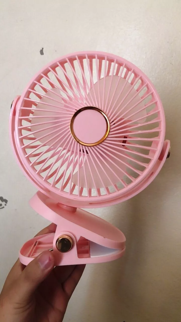 ( Loại 1) Quạt tích điện kẹp bàn mini để bàn 5 mức độ có đèn led pin 5000 MHA Và 10000 MHA cao cấp