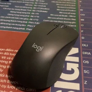 Chuột không dây Bluetooth Logitech M550 Signature - SmartWheel, giảm ồn, 4000DPI, Đa thiết bị