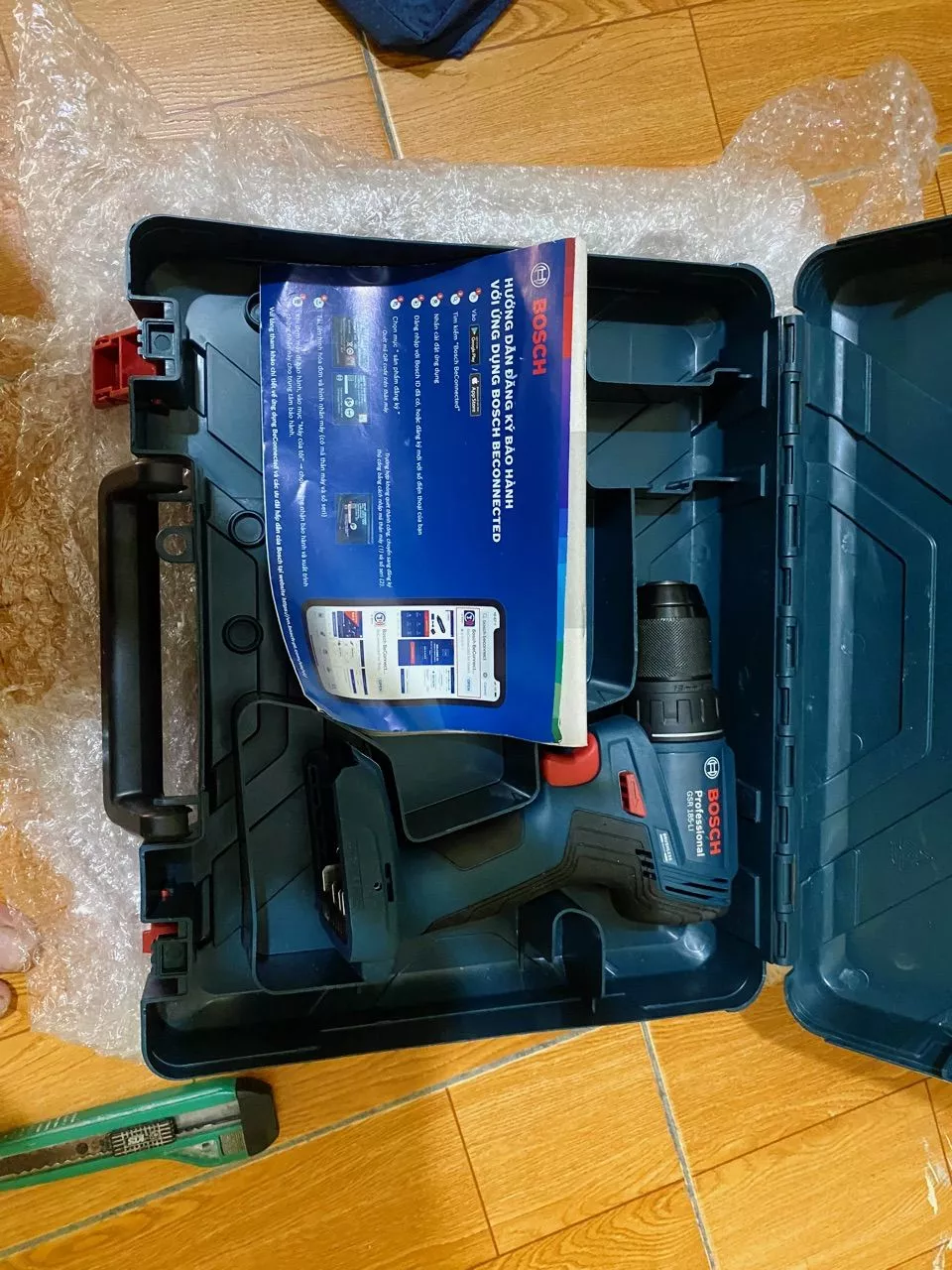 Máy khoan vặn vít dùng pin Bosch GSR 185-LI